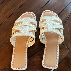 Vince Camuto Women's cream slide Sandal sz 8 nwot
